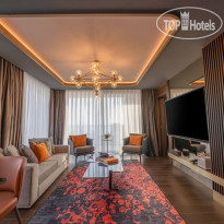 Merit Starlit Hotel & Residence 