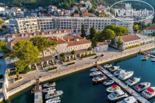 Lazure Marina & Hotel 5*