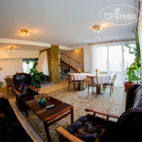 Alton Garni Hotel