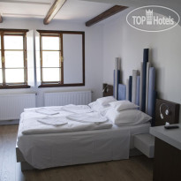 100 Hotel  