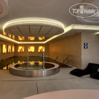 Olympic Palace Luxury Spa Hotel 