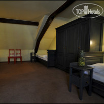 Red Chair Hotel