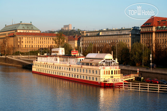 Фотографии отеля  Botel Albatros 3*