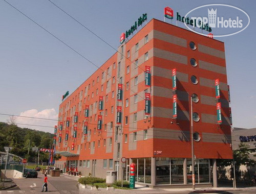 Фотографии отеля  Ibis Praha Mala Strana 3*