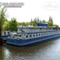 Botel Racek 