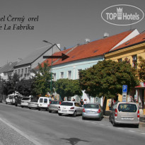 U Cerneho Orla Hotel & Apartments  