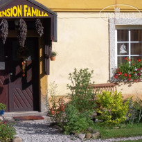 Familia Pension  Отель