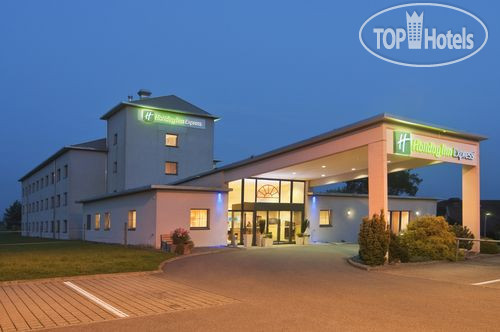 Фотографии отеля  Holiday Inn Express Luzern-Neuenkirch 3*