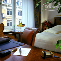 Neues Schloss Privat Hotel Zurich, Autograph Collection 