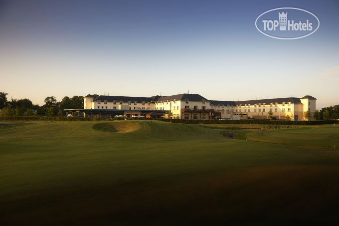 Фото Castleknock Hotel & Country Club