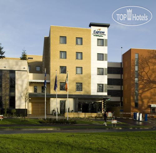 Фотографии отеля  Holiday Inn Express Dublin Airport 3*