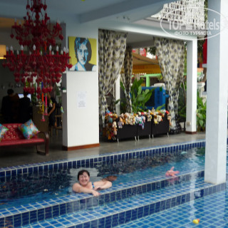 White Rabbit Hostel Siem Reap 4*