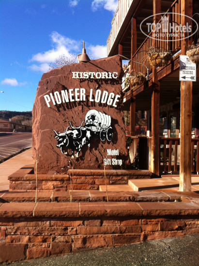 Фотографии отеля  The Historic Pioneer Lodge Springdale 3*