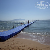 Coral Beach Resort Montazah 4