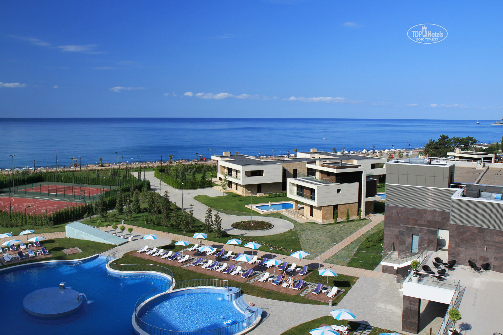 Пляж radisson collection. Отель Radisson Blu Paradise Resort & Spa 5*. Рэдиссон коллекшн Адлер. Рэдиссон Парадиз Адлер. Radisson collection Paradise Resort & Spa, Sochi 5*.