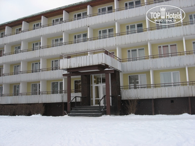 Лунево на волге. Отель Лунево на Волге. Лунёво на Волге санаторий зимой. Санаторий Лунево зимой. Отель Лунево на Волге купола.