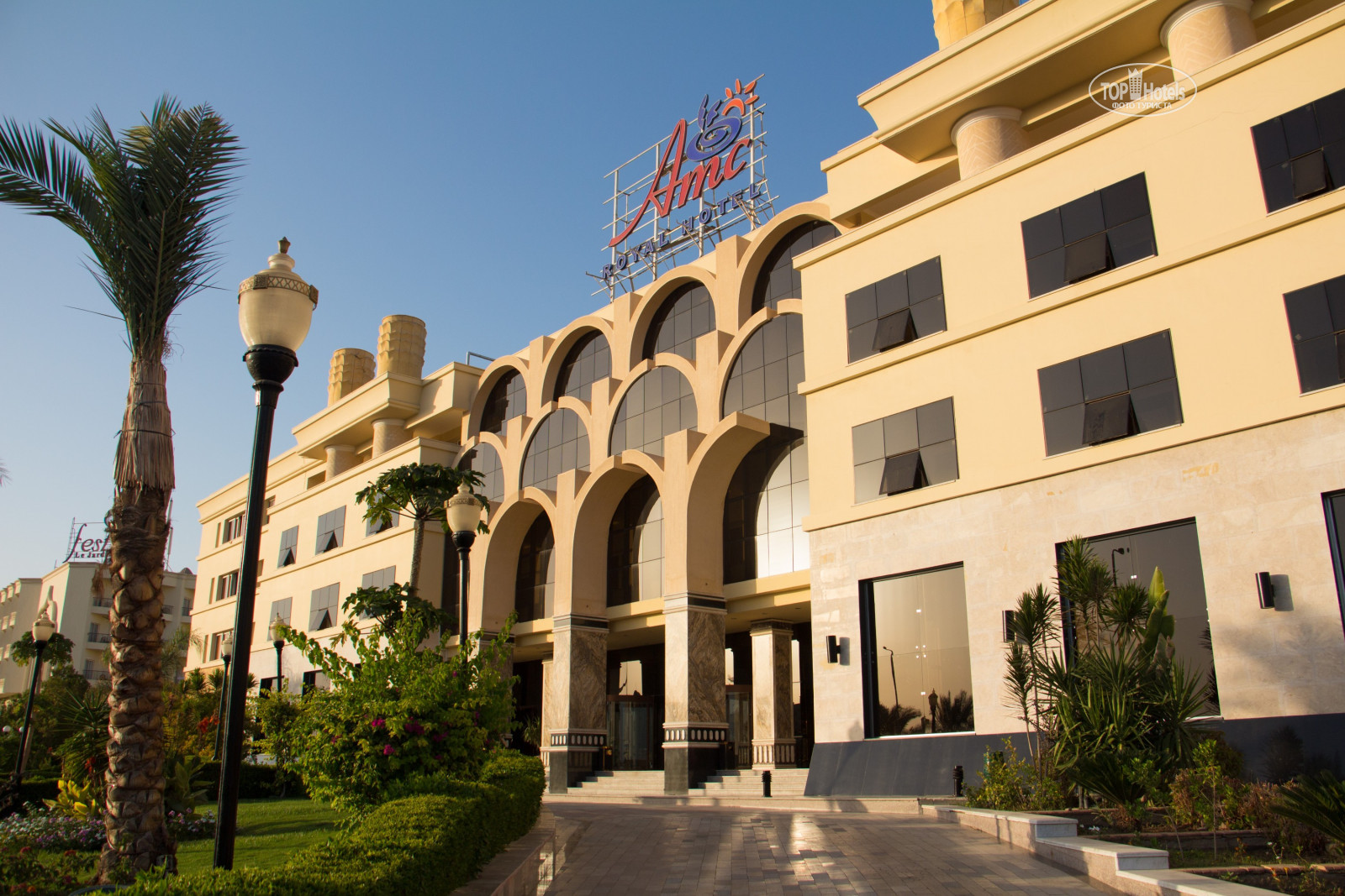 Египет amc royal hotel spa. Египет отель Роял. Отель АМС Египет. AMC Royal Hotel 5*. AMC Royal Hotel Spa 5 Египет.