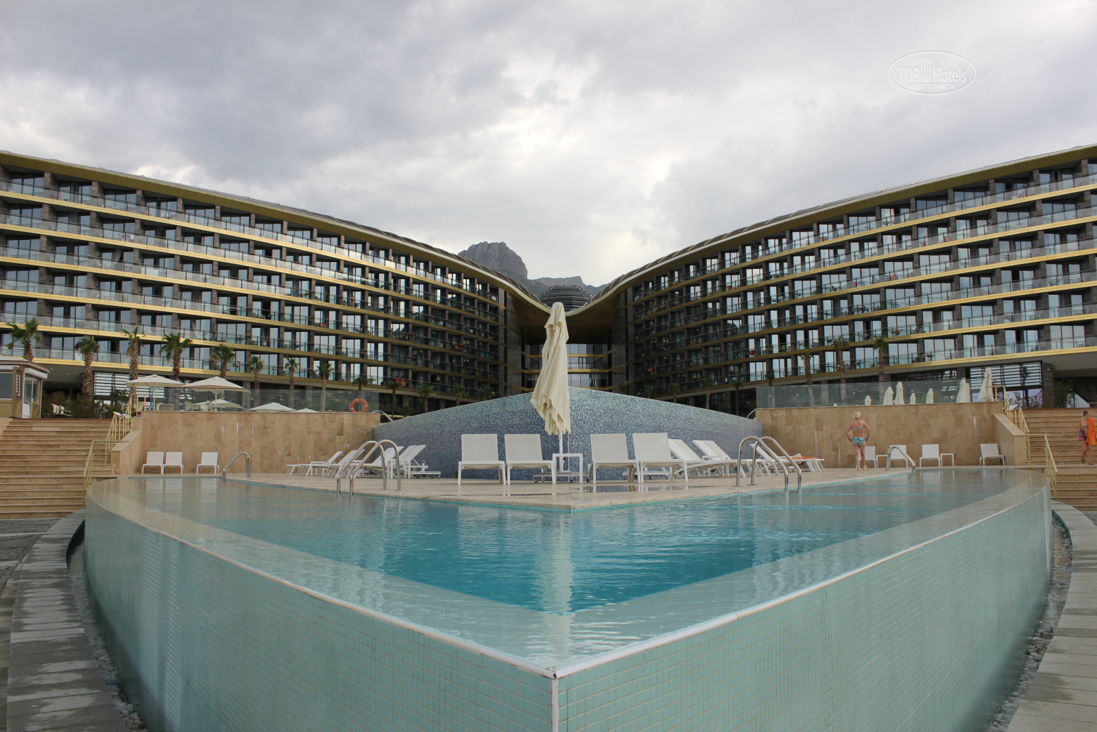 Mriya Resort & Spa 5* бассейн