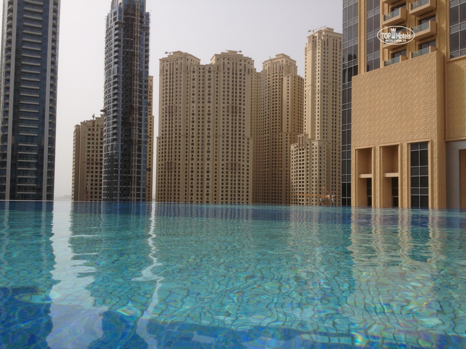 The address dubai marina 5. Отель the address Dubai Marina. Address Dubai Marina бассейн. The address Dubai Marina, Shades бассейн.