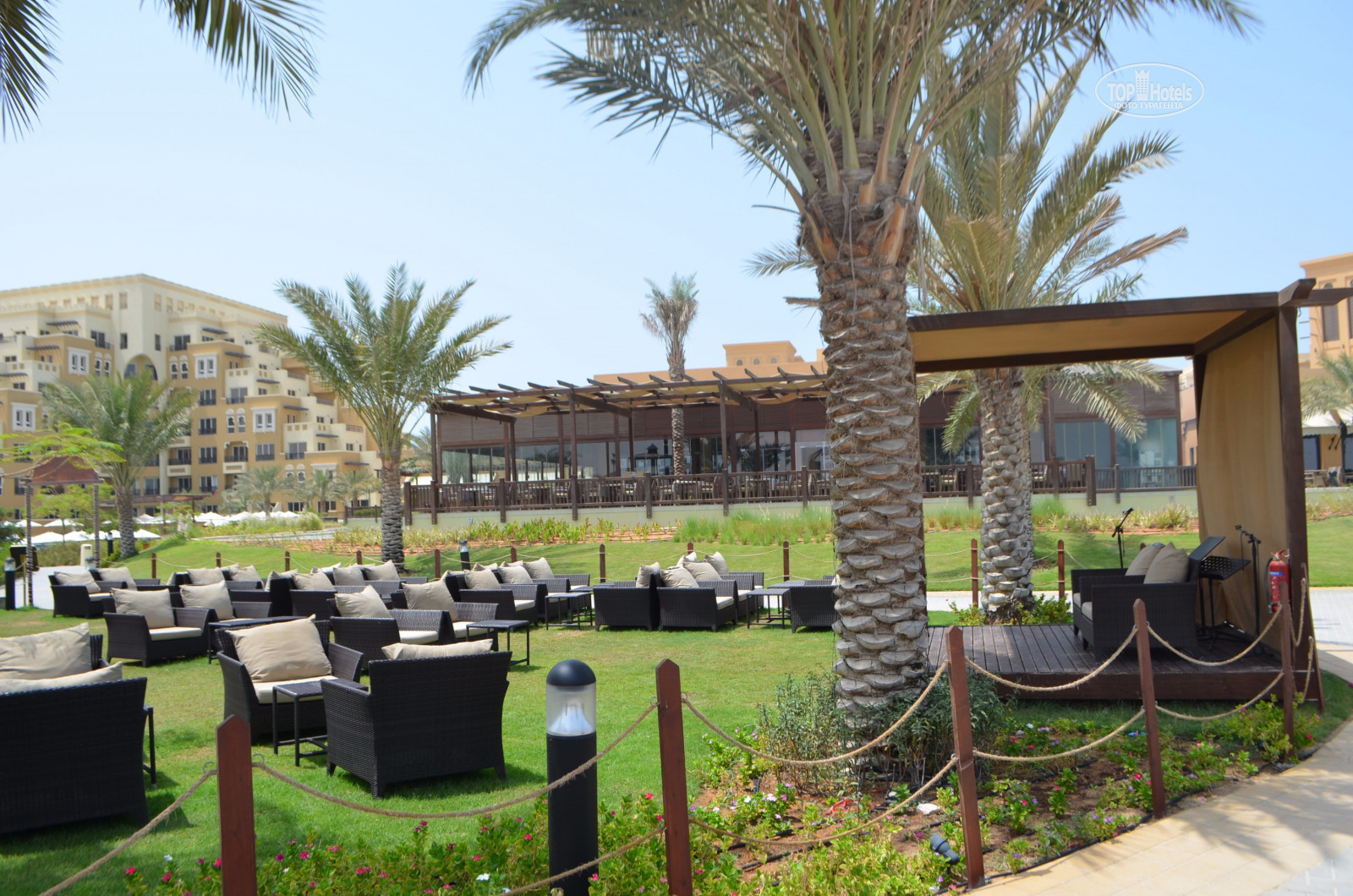 Риксос оаэ рас аль хайма. Rixos ras al khaimah 5. Rixos bab al bahr 5 дубай. Рас эль хайма rixos bab. Rixos ras al khaimah 5.