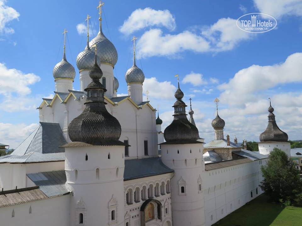 Вода в боярский двор. Боярский двор Ростов Великий. Боярский двор Ростов Великий ресторан. Гостиница Боярский двор в Ростове Великом.