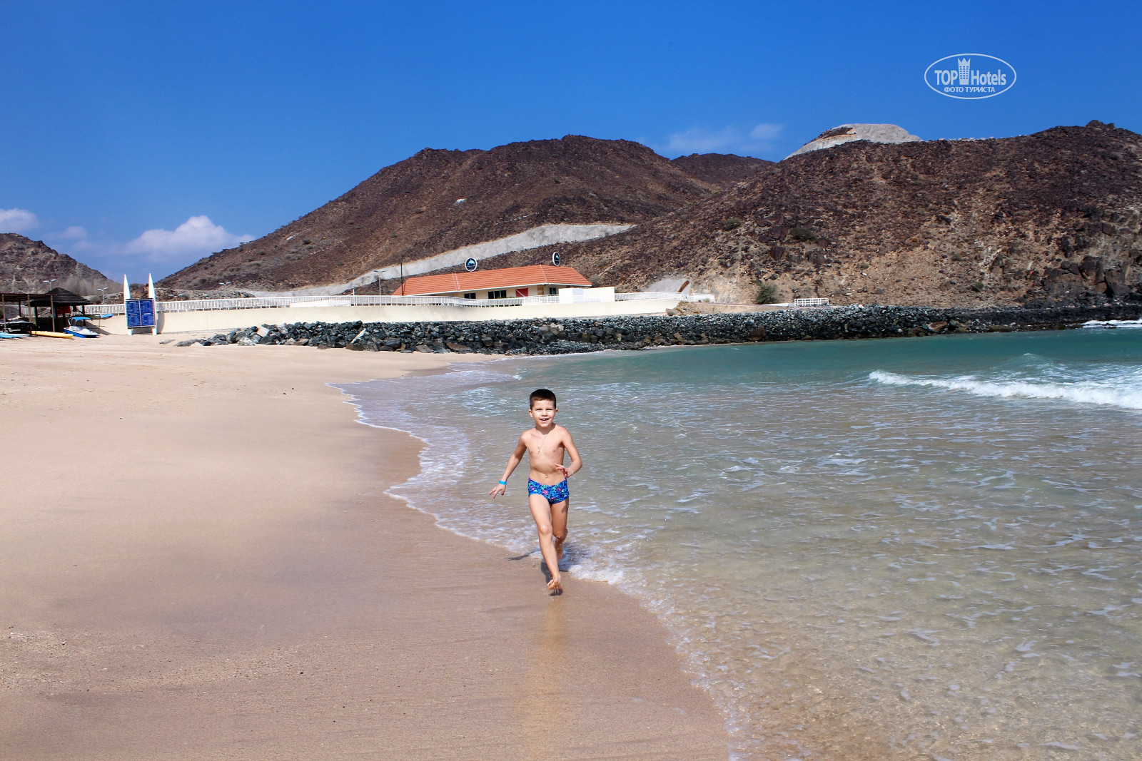 оаэ фуджейра oceanic khorfakkan resort spa