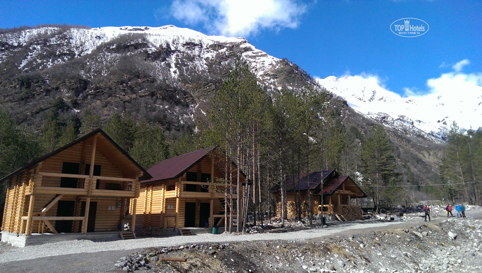 Приэльбрусье домики для отдыха. Коттедж Терскол Приэльбрусье. Cottage in the Mountains Терскол. Шаман Шале Приэльбрусье. Гостиница Горная сказка Приэльбрусье.