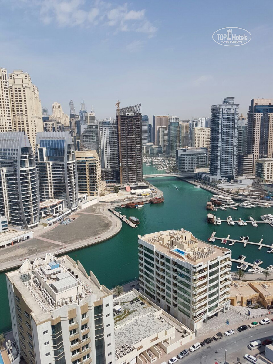 Wyndham marina. Wyndham Dubai Marina 4. Вид из Wyndham Dubai Marina.