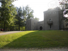 Ravenwood Castle 3*