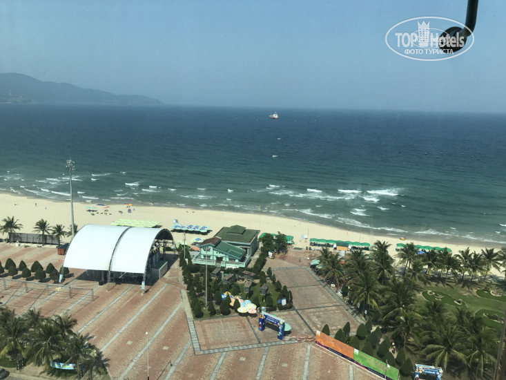 Фотографии отеля  A La Carte Da Nang Beach 4*