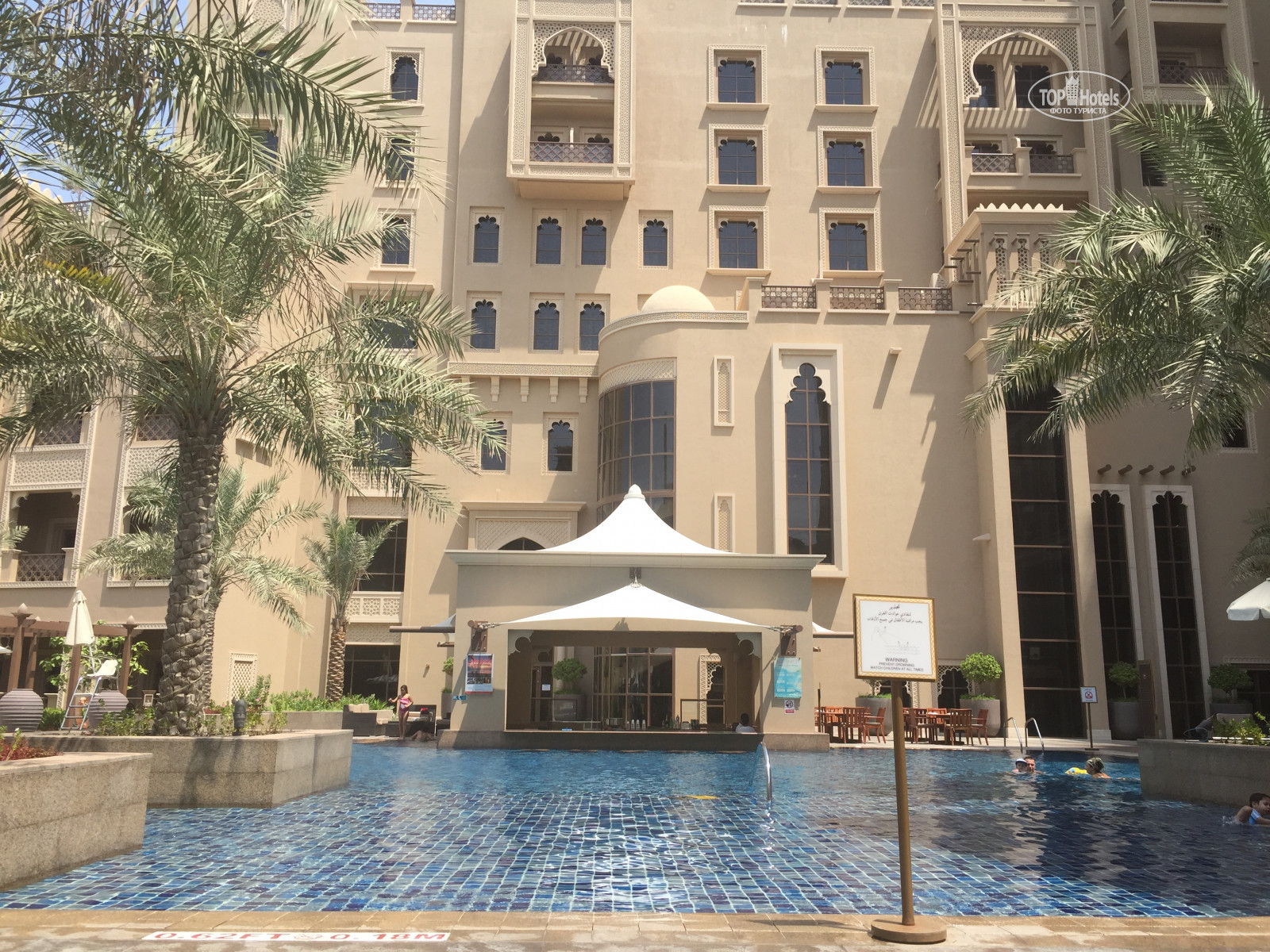 Шератон шарджа. Шератон сарай Шарджа. Sheraton Sharjah Beach 5. Отель Шератон Дубай Шарджа. Sheraton Sharjah Beach Resort&Spa (Deluxe Room.