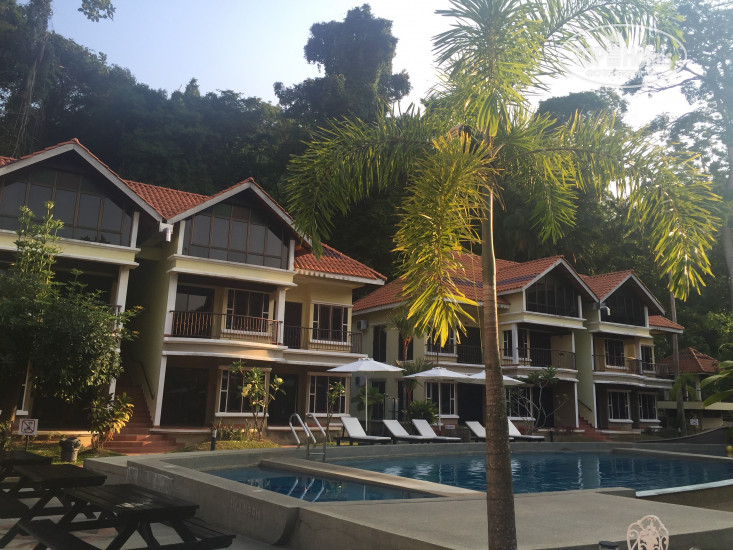 Фотографии отеля  Anjungan Beach Resort & Spa 3*