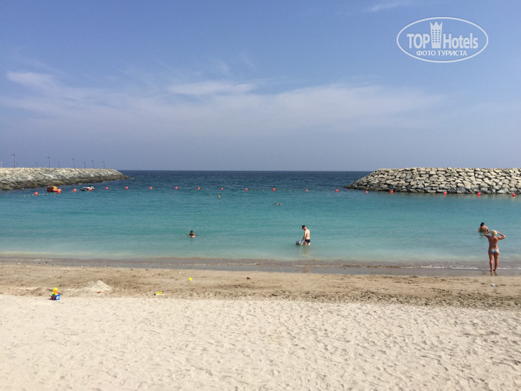 Отель Fairmont Fujairah Beach Resort