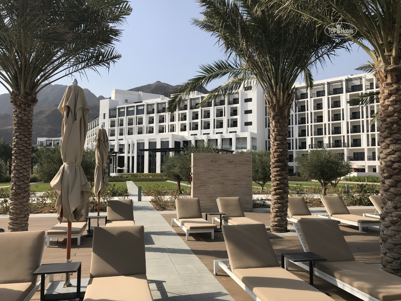 Отель INTERCONTINENTAL Fujairah Resort 5*