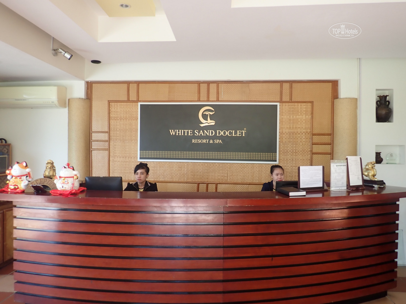 White Sand Beach Hotel