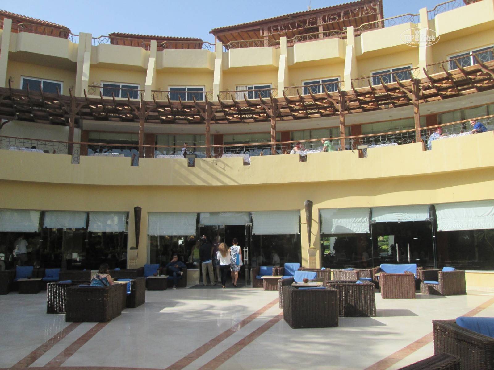Amwaj beach club resort