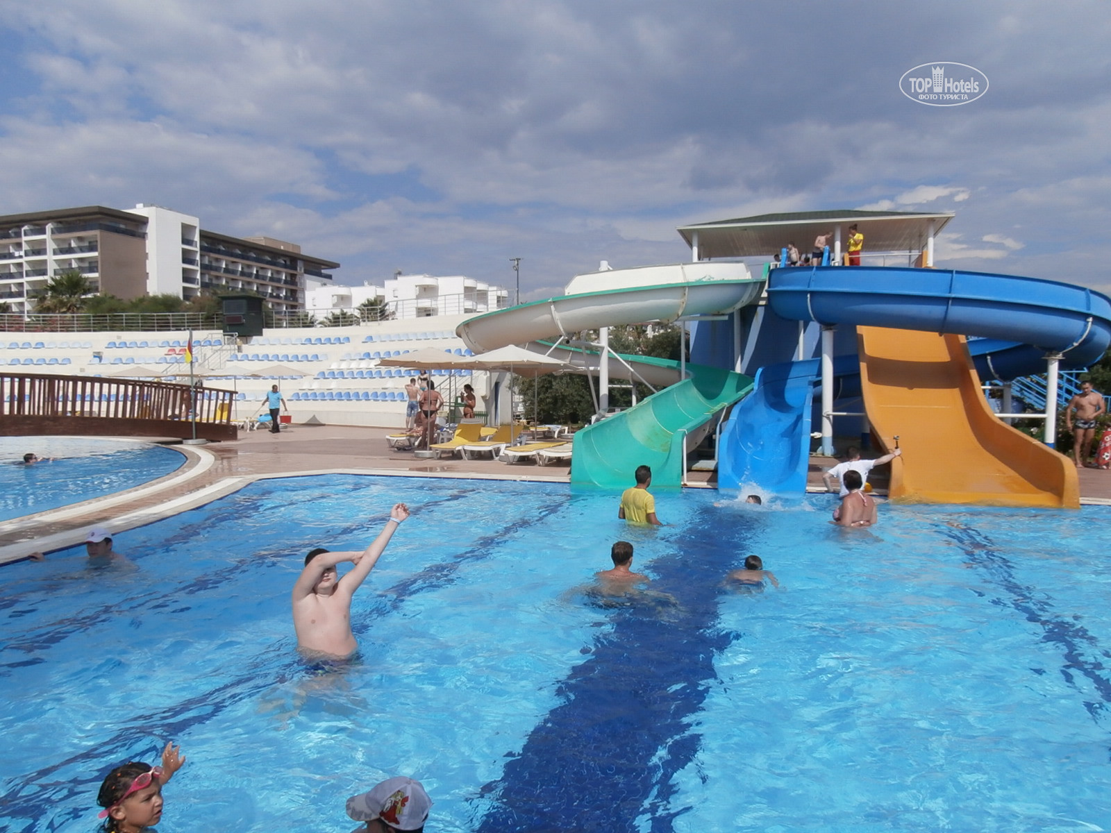 Mc beach resort spa. MC Beach Park Resort 5 Турция. МС Бич Резорт отель. Отиум МС Бич Резорт. Отель Otium MC Beach Resort 5 Турция.