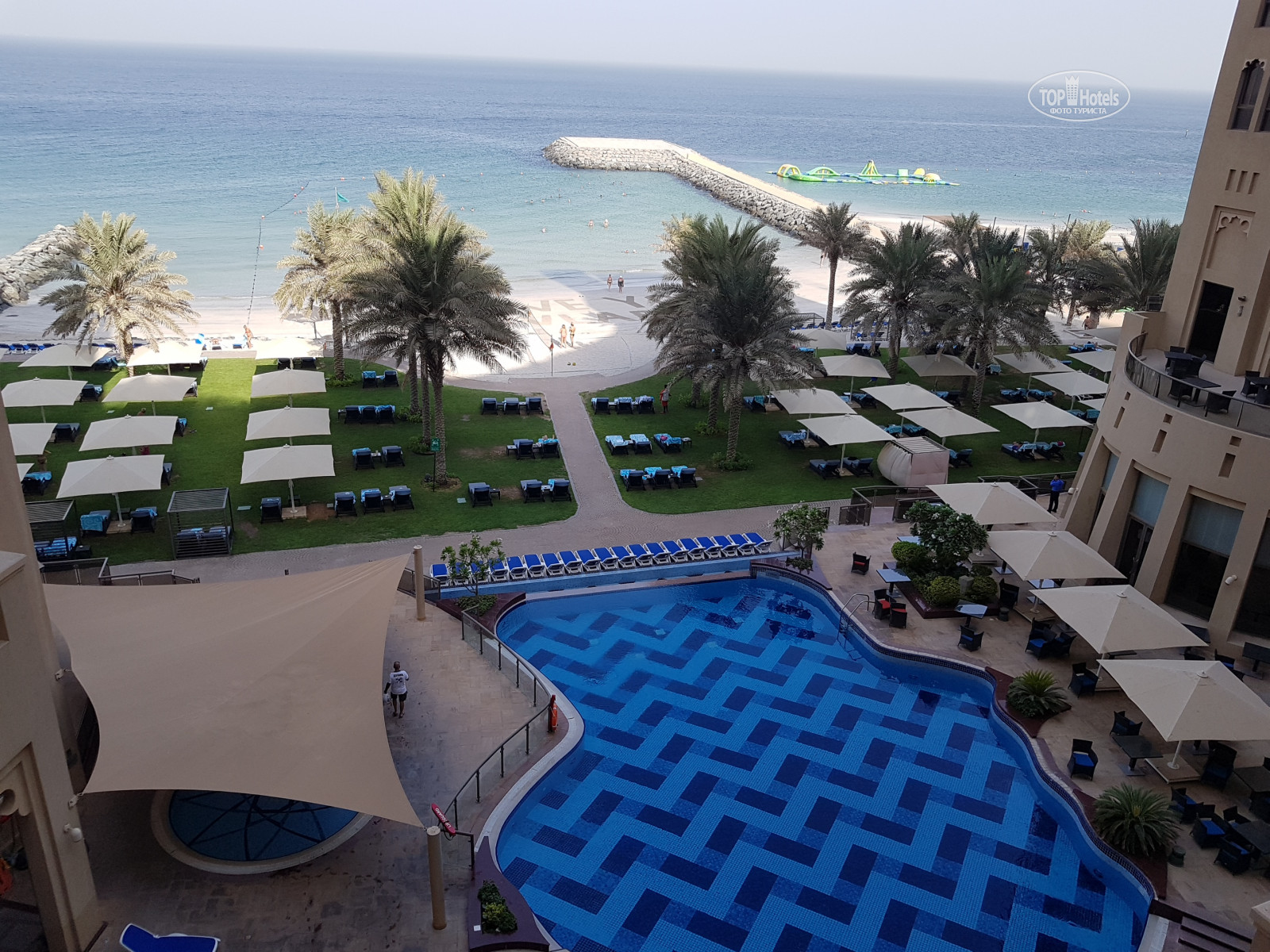 Bahi Ajman Palace Hotel Дубай