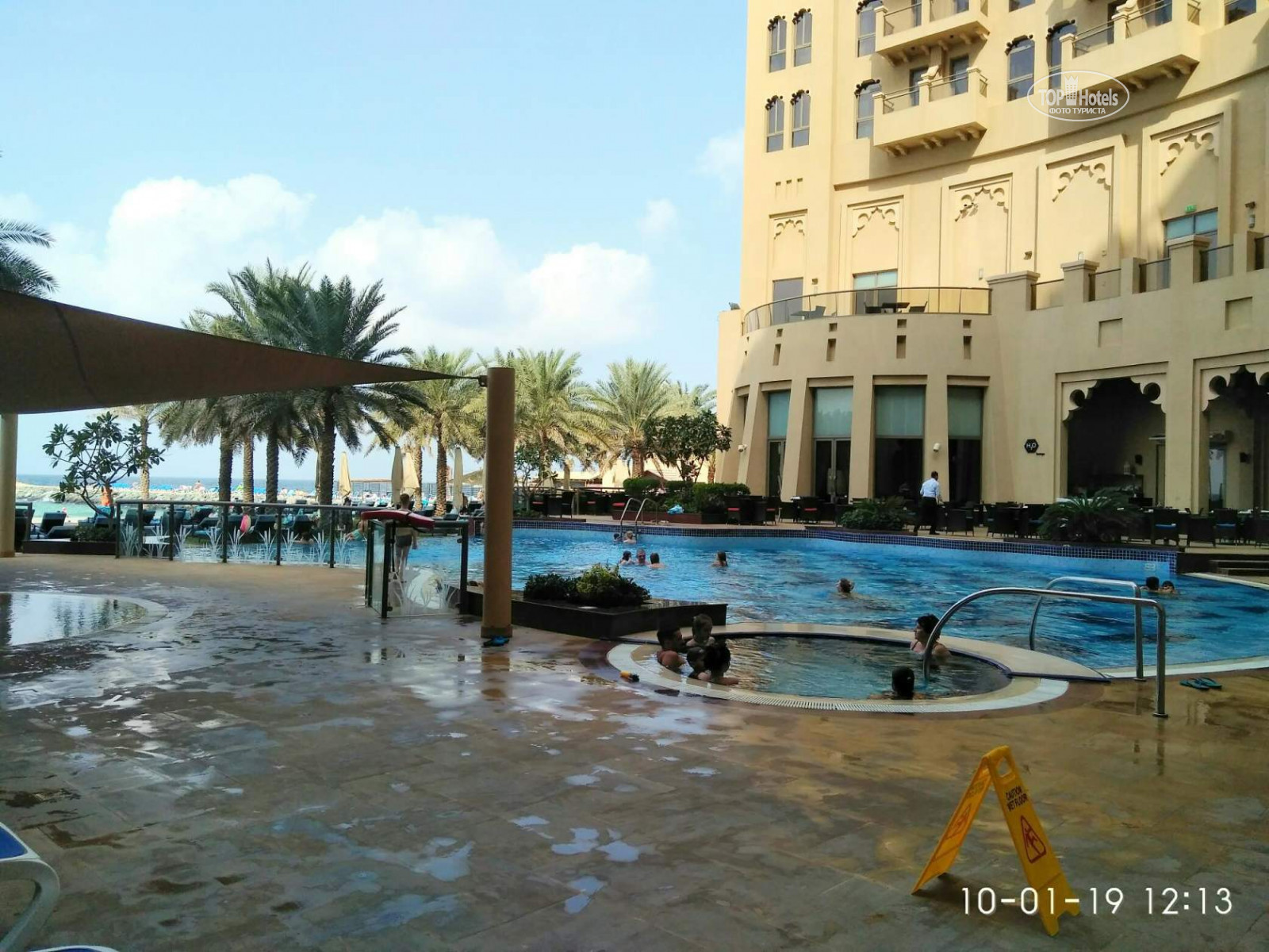 Bahi Ajman Palace Hotel Дубай