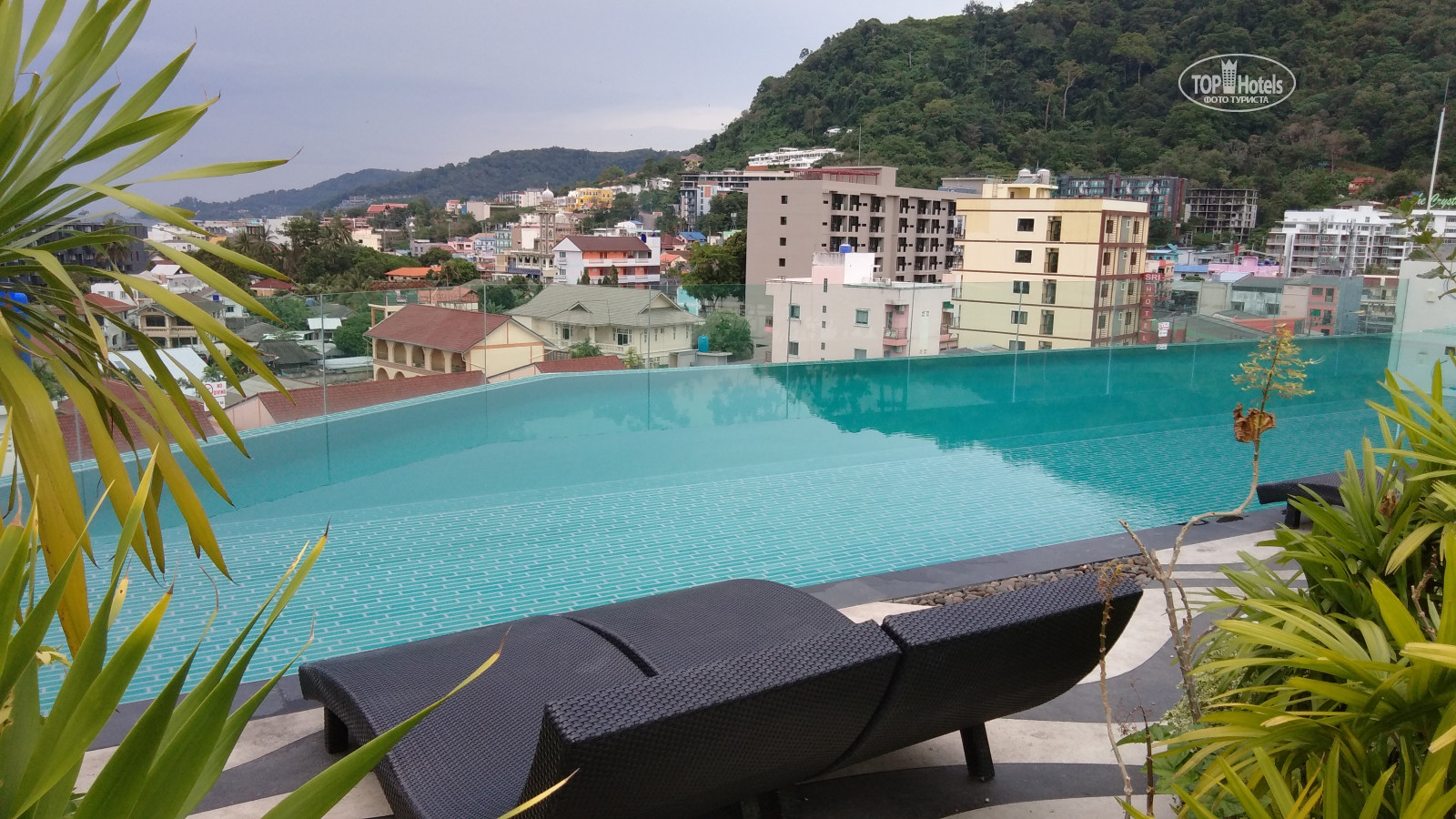 Oakwood hotel phuket 3. Пхукет Фортуна 3. Oakwood Hotel JOURNEYHUB Phuket 4*. Fortuna Phuket 4 Таиланд. Journey Hub Hotel Phuket 3.