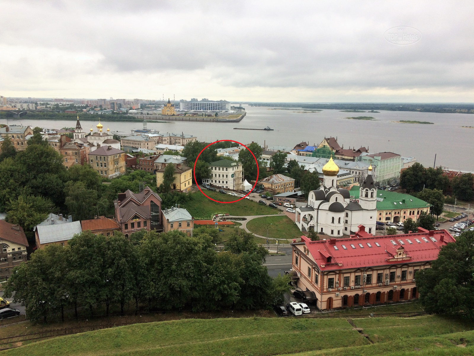 Еду нижегородская. Нижний Новгород. Отели Нижнего Новгорода в центре около набережной. Нижний Новгород в сентябре фото. Отели в центре Нижнего Новгорода рядом с Кремлем.