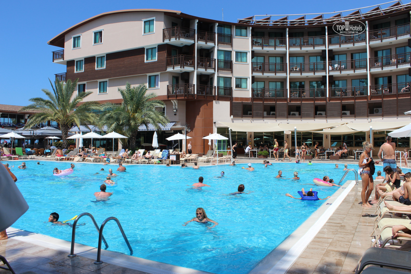 Кватро фэмили. Отель quattro Family Club dem. Quattro Family Club dem HV-1. Quattro Family Club dem Hotel HV-1 4*. Quattro Family Club dem Hotel Alanya HV-1 Турция Конаклы.