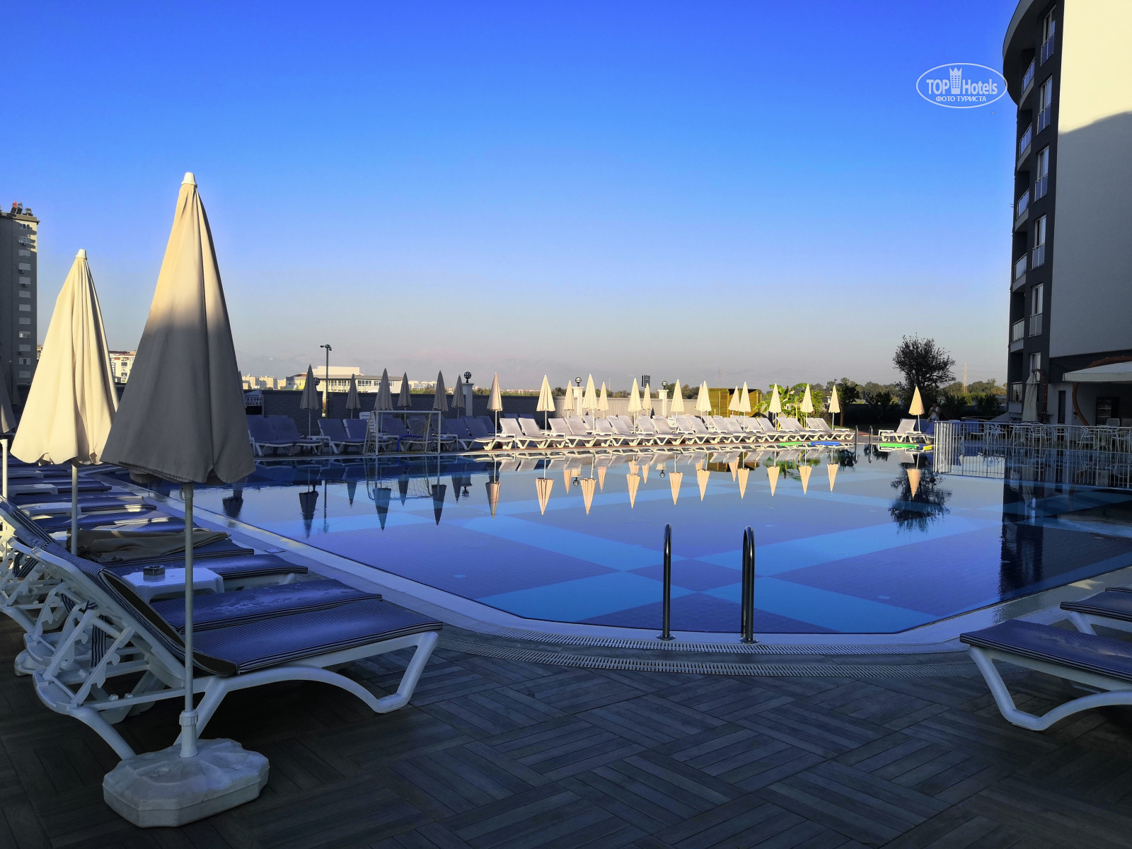 Royal towers hotel lara. Palmet Family Lara 5. Palmet Family Lara (ex. Armas Sunrise Lara) 5* Кунду, Анталия, 1100 м до моря. Royal Towers Hotel Lara 5.