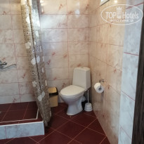 Kiparis Hostel Туалет и душ - Фото отеля
