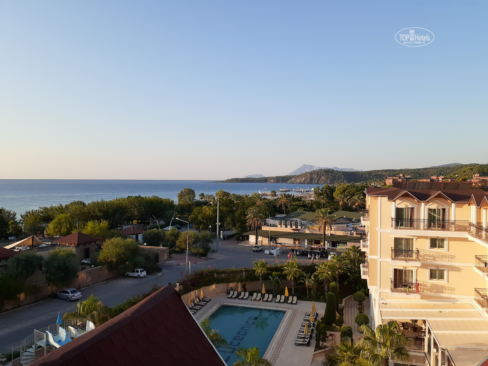 Loceanica Beach Resort 5* вид сверху