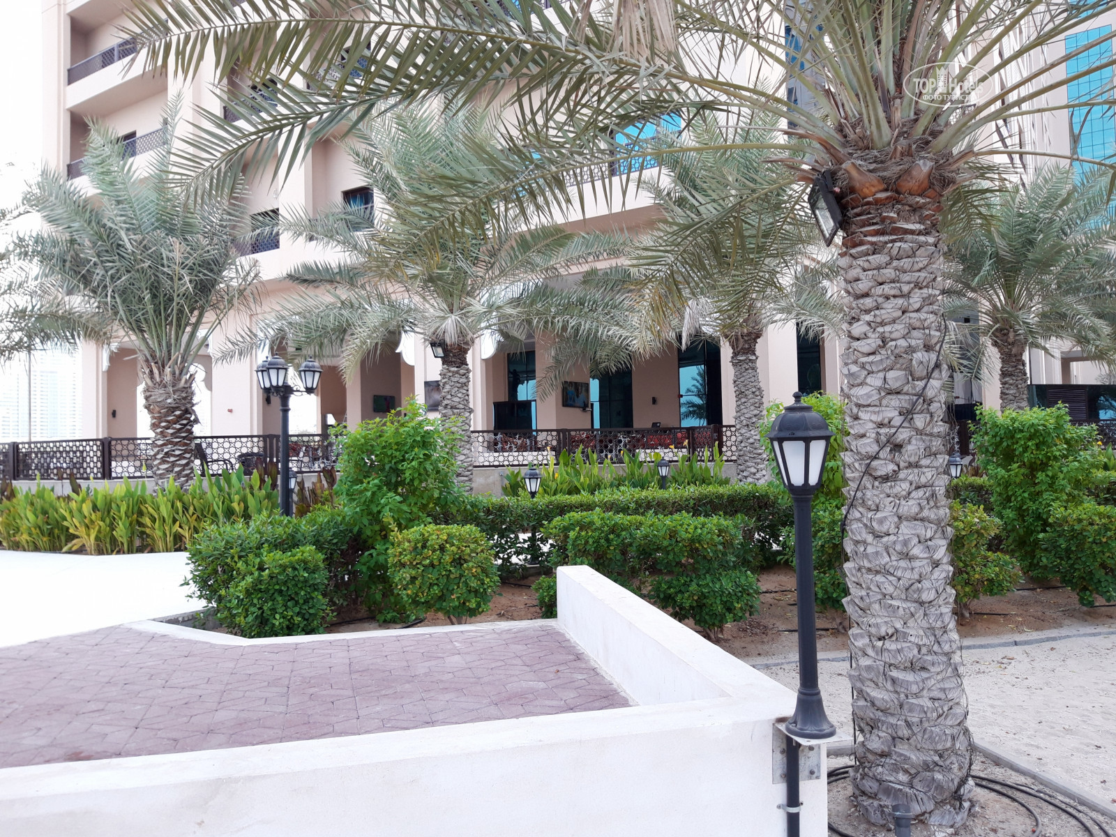 Al bahar hotel resort ex blue. Аль Бахар Фуджейра. Al Bahar Hotel & Resort 5*. Al Bahar Hotel 5 Фуджейра. Al Bahar Hotel & Resort (ex. Blue Diamond al Salam Beach Resort) 5*.