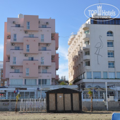 Отель Flamingo Beach