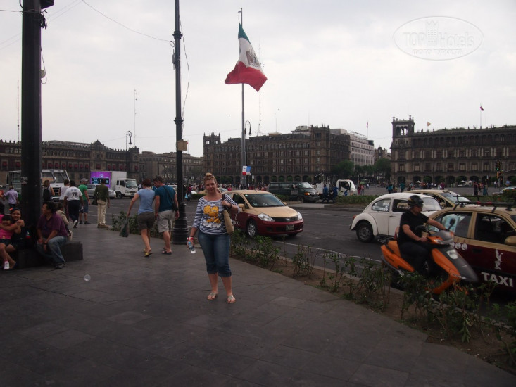 Фото Mundo Joven Catedral Hostel