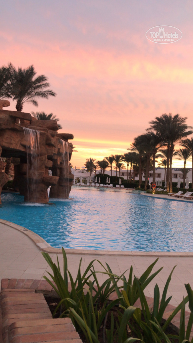 Baron Palms Resort 5