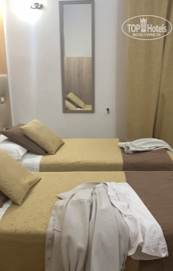 Новые добавленные фото туристов Casa Lollobrigida